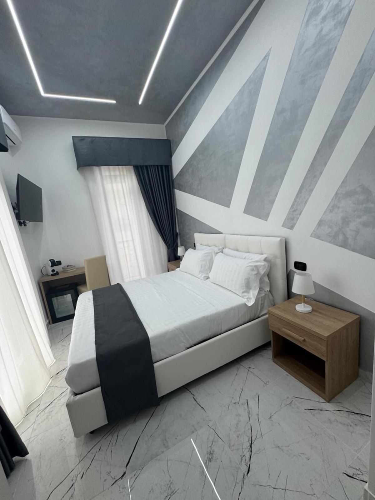 Hotiday Room Collection - Napoli Sant'Arcangelo Zewnętrze zdjęcie