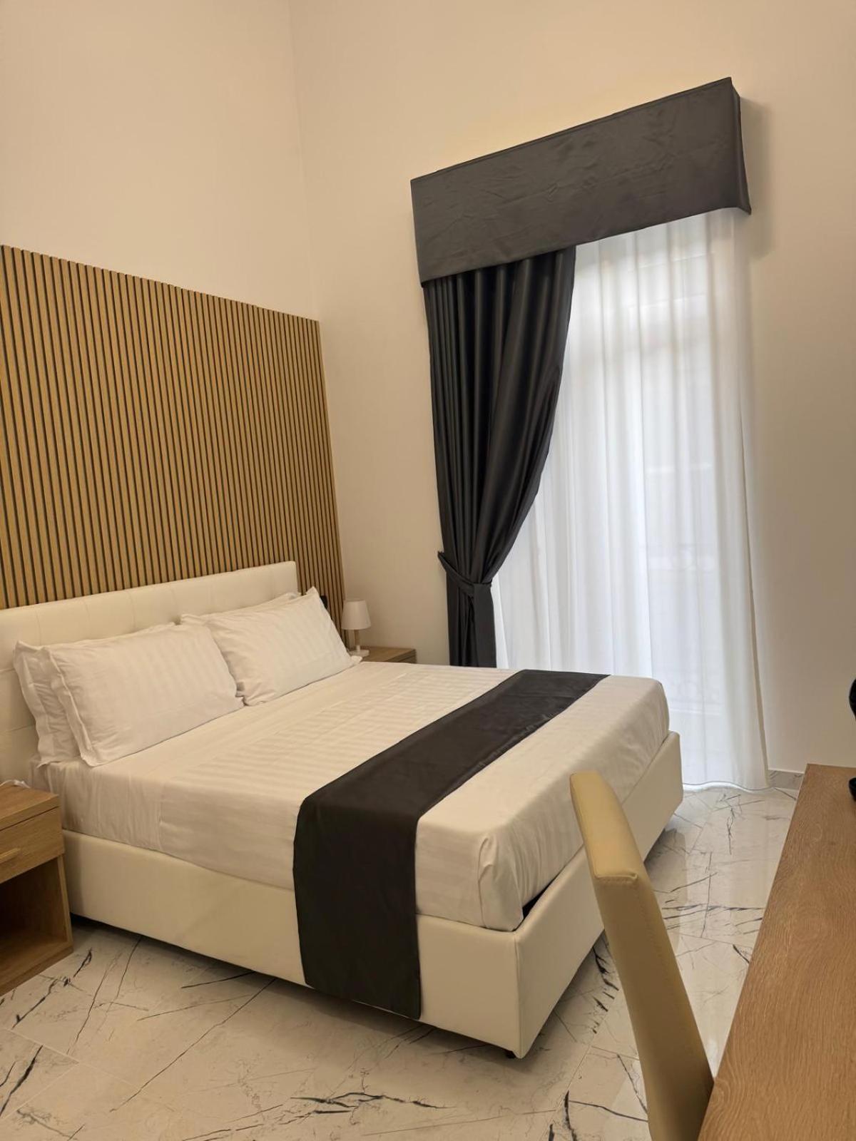 Hotiday Room Collection - Napoli Sant'Arcangelo Zewnętrze zdjęcie